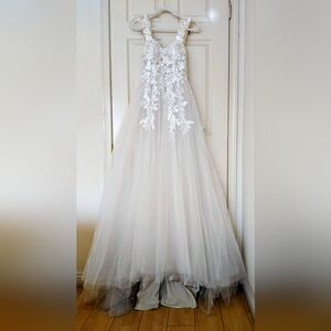 Elegant White Lace, Off Shoulder, A-Line Skirt with Four Layers Wedding Gown.